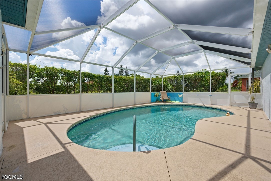 3 Bed Pool Home for Sale in Varsity Lakes, photo 31