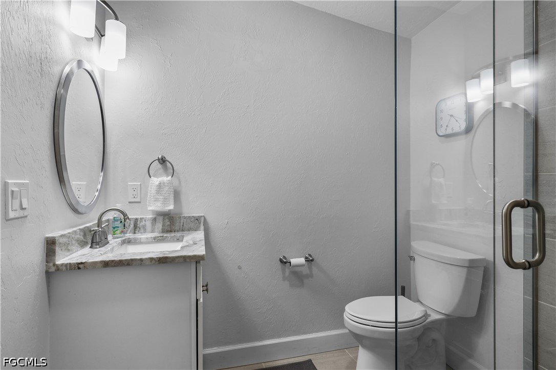3 Bed Pool Home for Sale in Cape Coral, photo 31