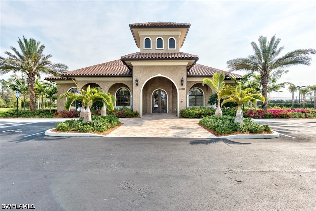 3 Bed SingleFamilyResidence for Sale in Estero, FL, $2,950 — photo 31