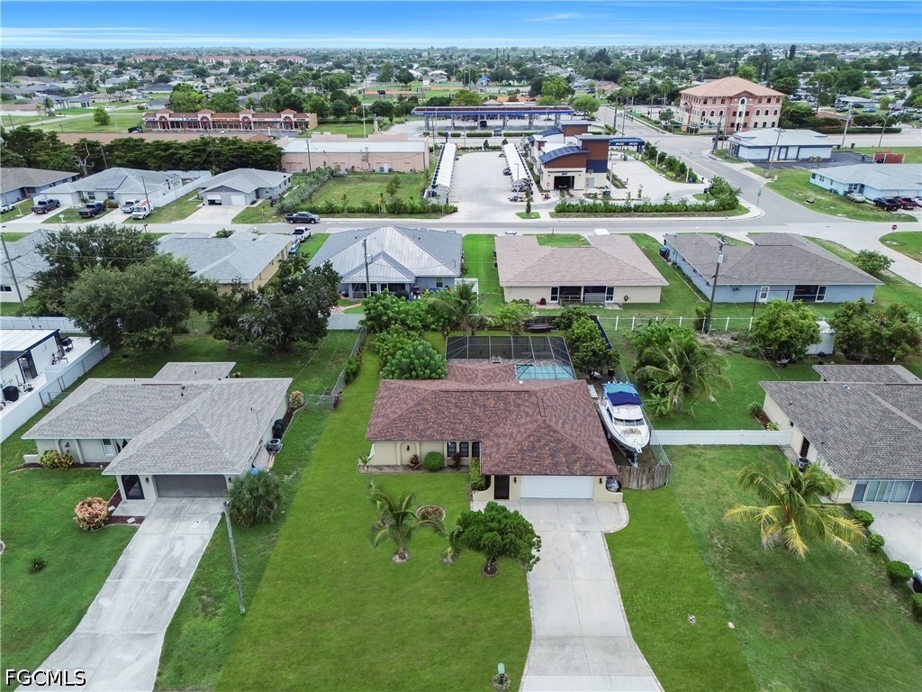 3 Bed Pool Home for Sale in Cape Coral, photo 31