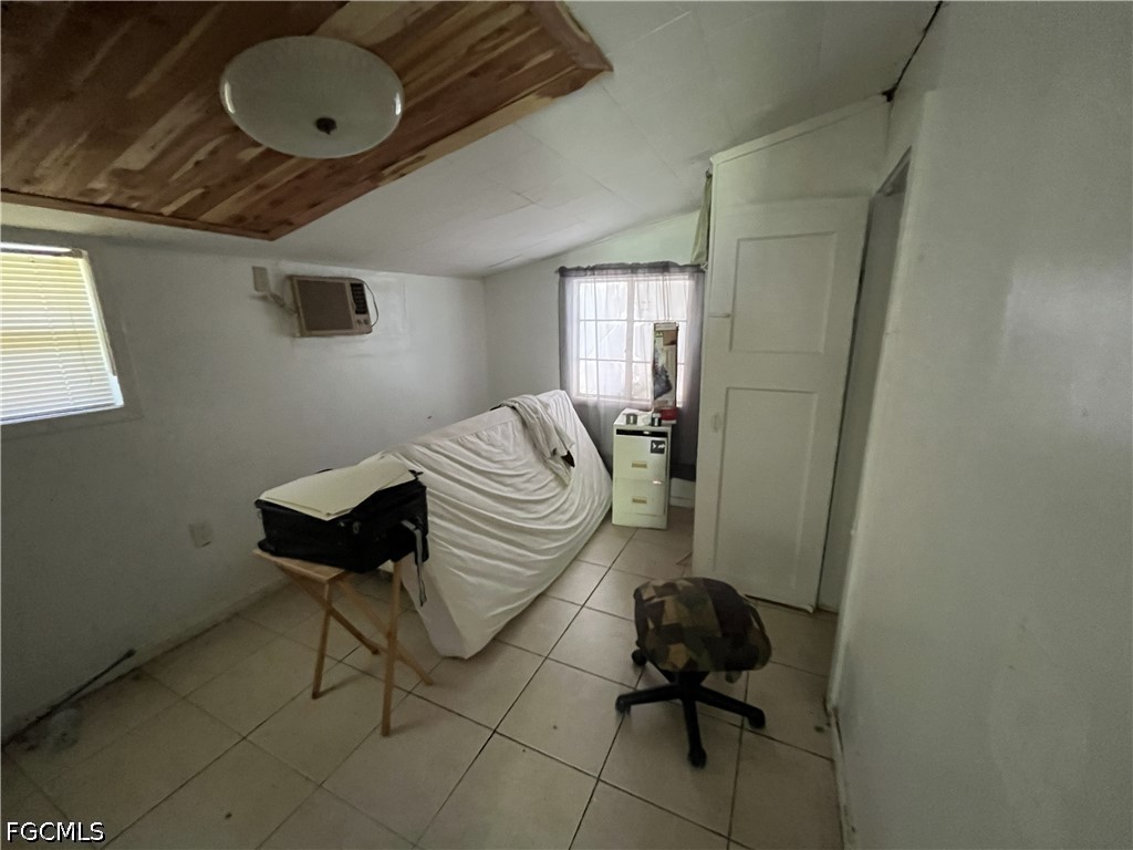 5 Bed Quadruplex for Sale in North Fort Myers, photo 31
