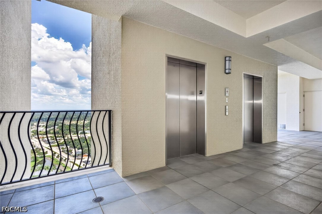 2 Bed Waterfront Home for Sale in Oasis, photo 31
