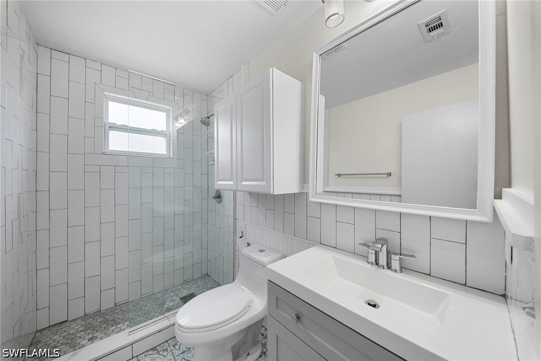 3 Bed SingleFamilyResidence for Sale in Naples, photo 31