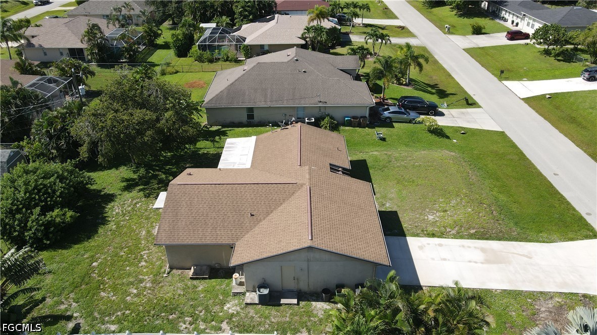 2 Bed SingleFamilyResidence for Sale in Cape Coral, photo 31