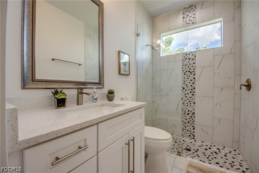 3 Bed Pool Home for Sale in Cape Coral, photo 31