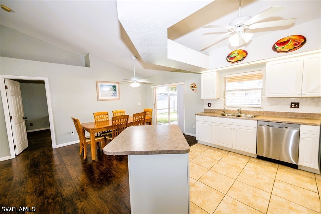 4 Bed SingleFamilyResidence for Sale in Cape Coral, photo 31