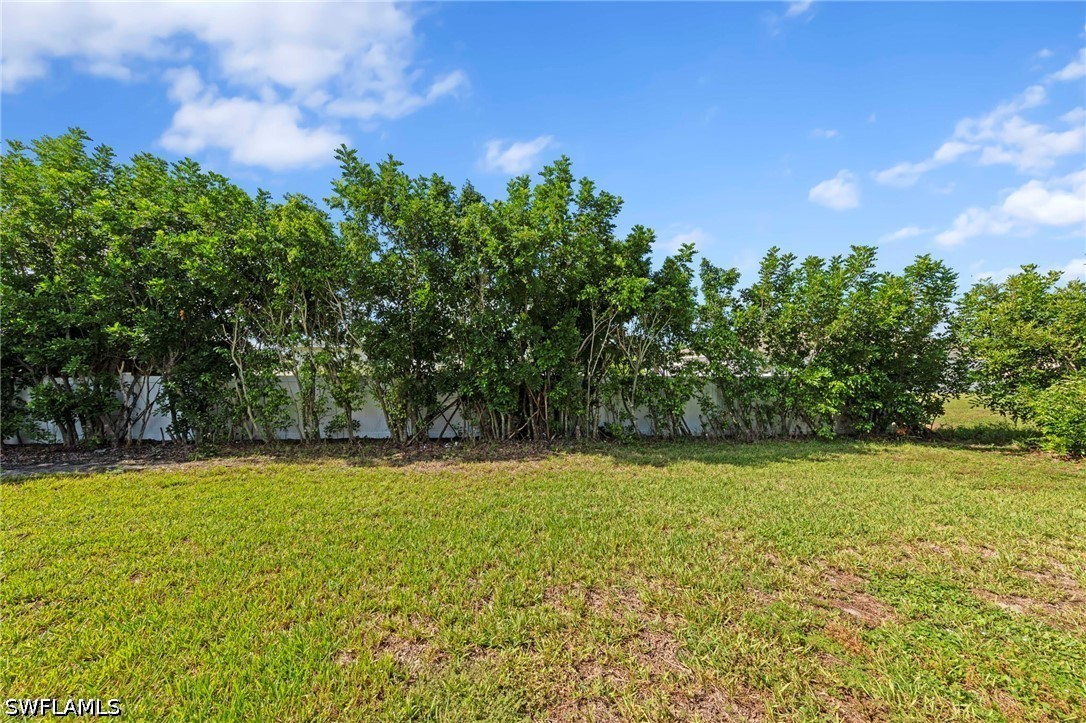 3 Bed SingleFamilyResidence for Sale in Cape Coral, photo 31