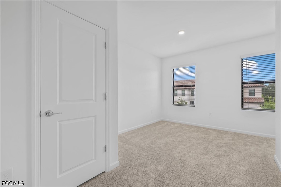 3 Bed SingleFamilyResidence for Sale in Cape Coral, photo 31