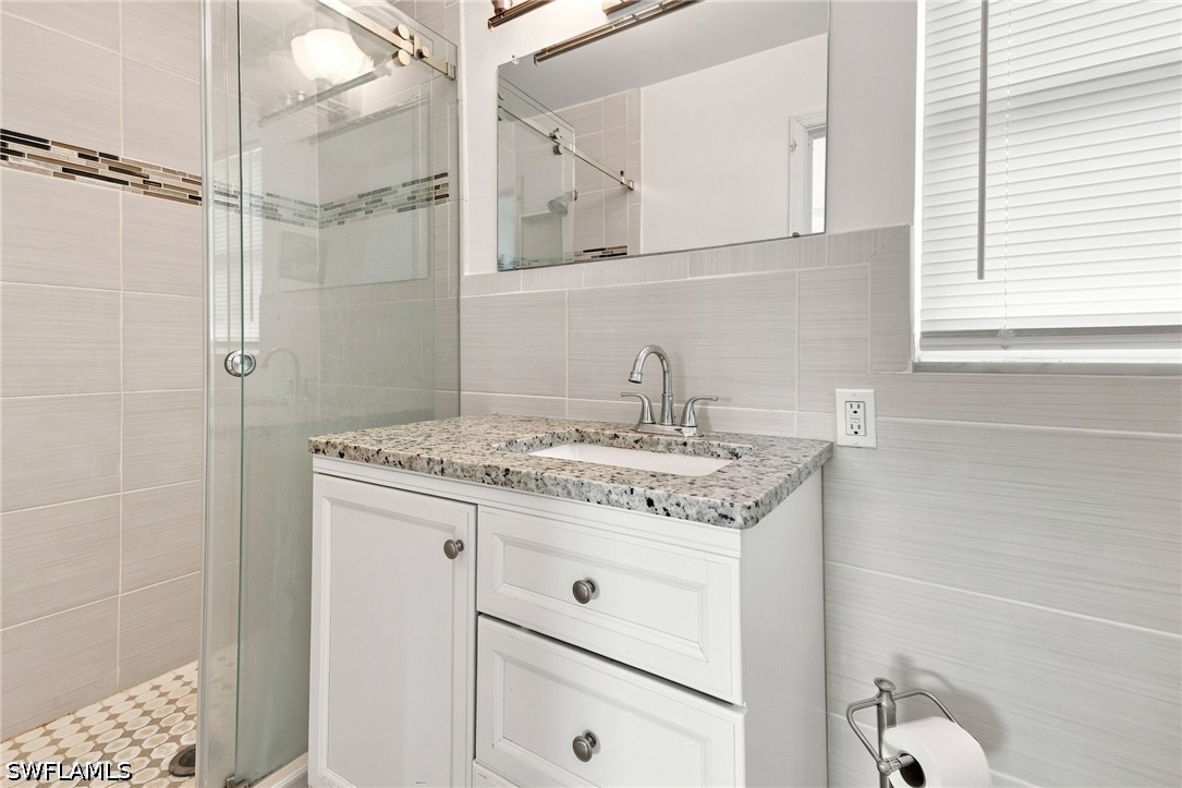 2 Bed Pool Home for Sale in Cape Coral, photo 31
