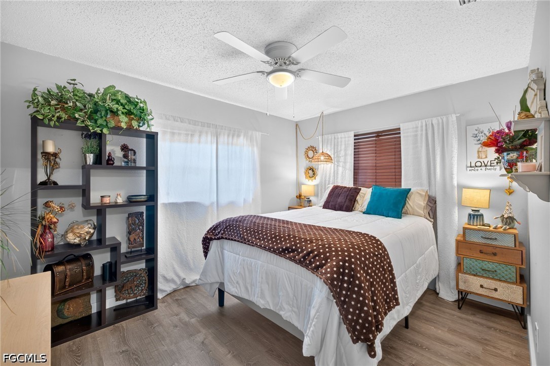 3 Bed Pool Home for Sale in Cape Coral, photo 31