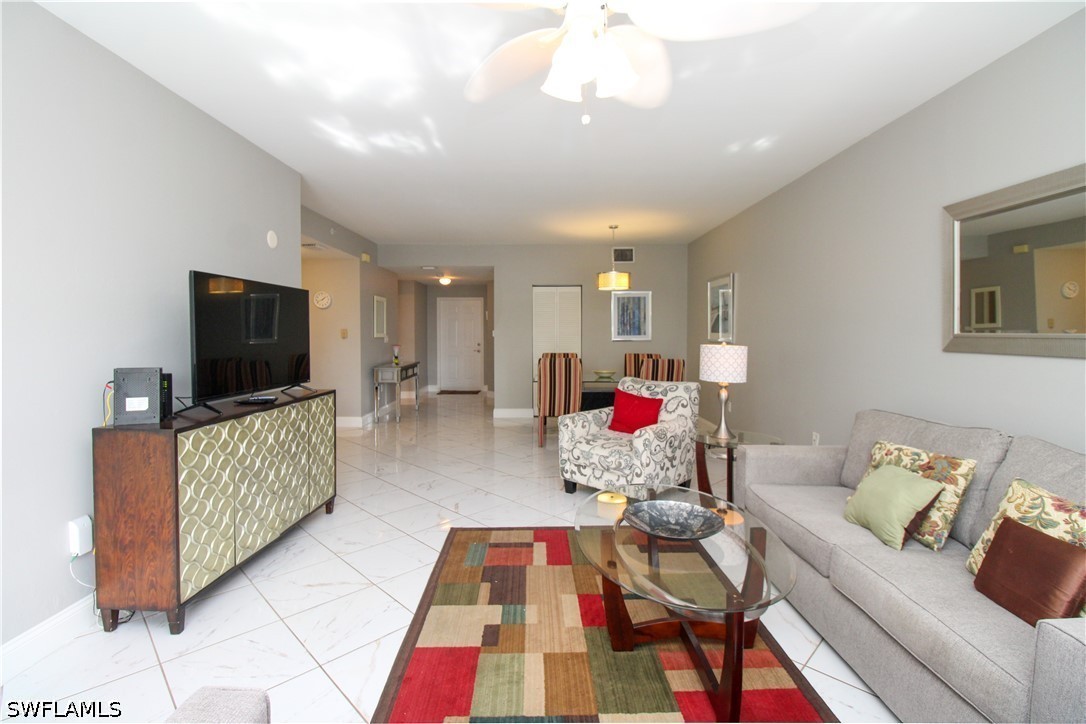 3 Bed Condominium for Sale in Vanderbilt Villas, photo 31
