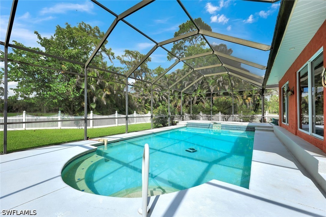 3 Bed Pool Home for Sale in Naples, photo 31