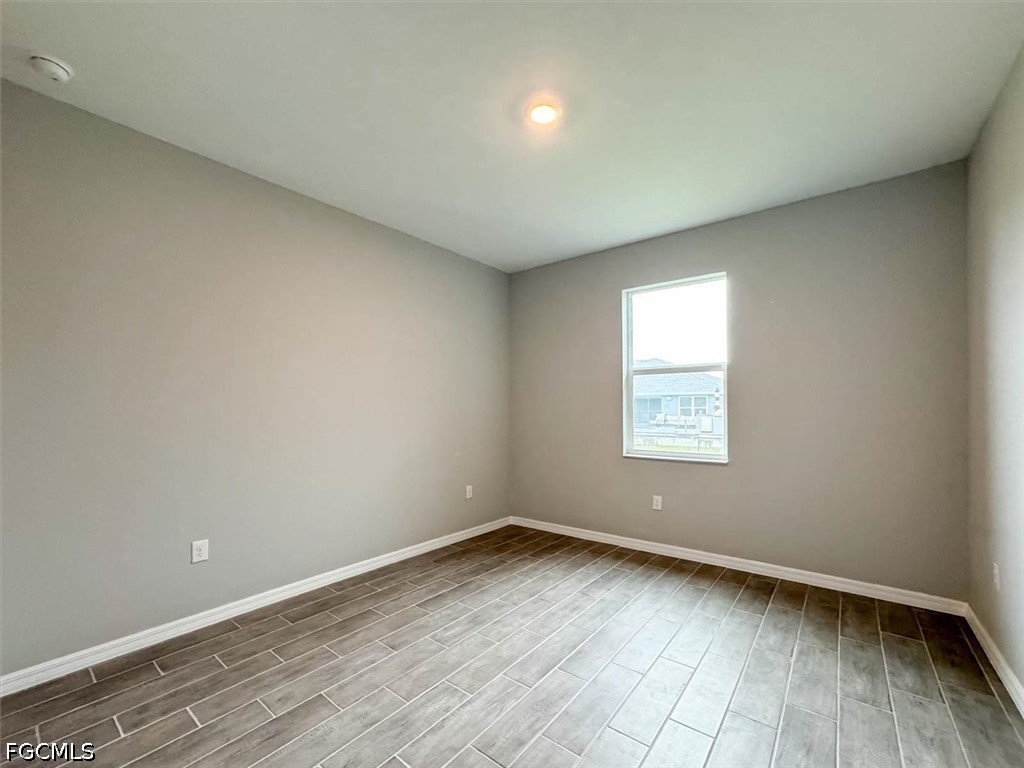 3 Bed SingleFamilyResidence for Sale in Cape Coral, photo 31