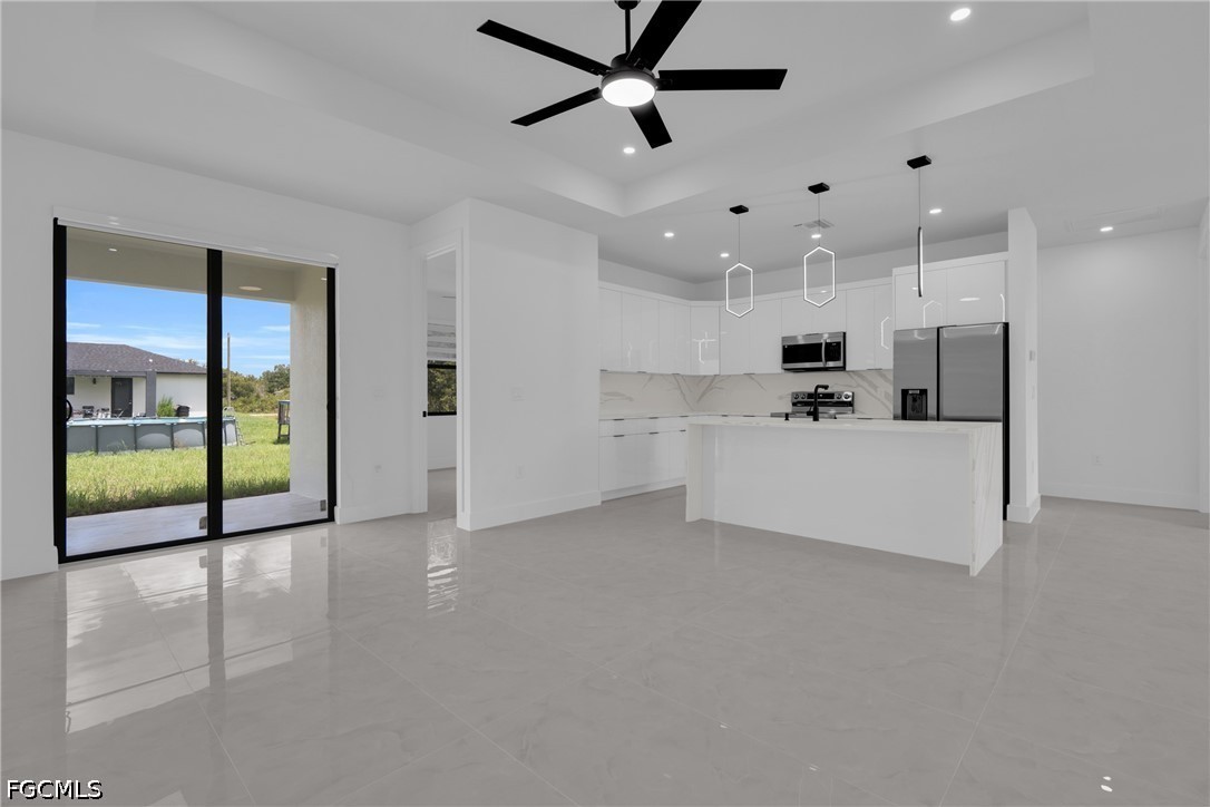 4 Bed SingleFamilyResidence for Sale in Lehigh Acres, photo 31