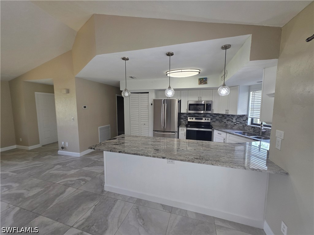 3 Bed Waterfront Home for Sale in Naples, photo 31