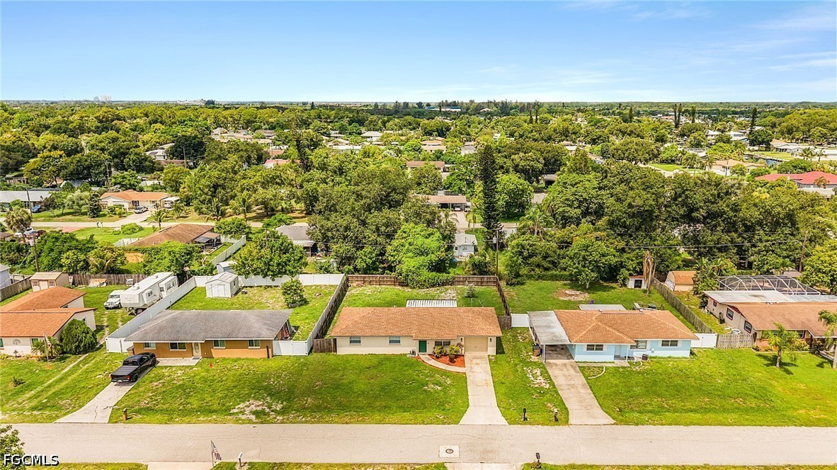 3 Bed SingleFamilyResidence for Sale in Fort Myers, photo 31
