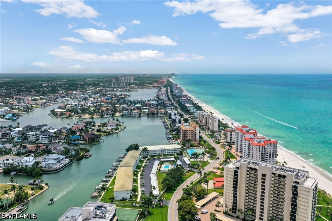 3 Bed Waterfront Home for Sale in Naples, photo 31