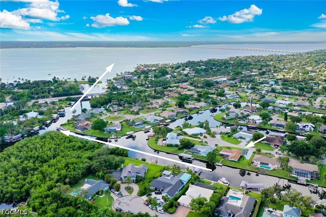 4 Bed Waterfront Home for Sale in Fort Myers, photo 31