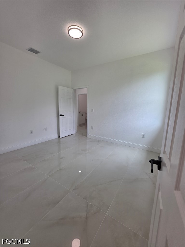 3 Bed SingleFamilyResidence for Sale in Lehigh Acres, photo 31