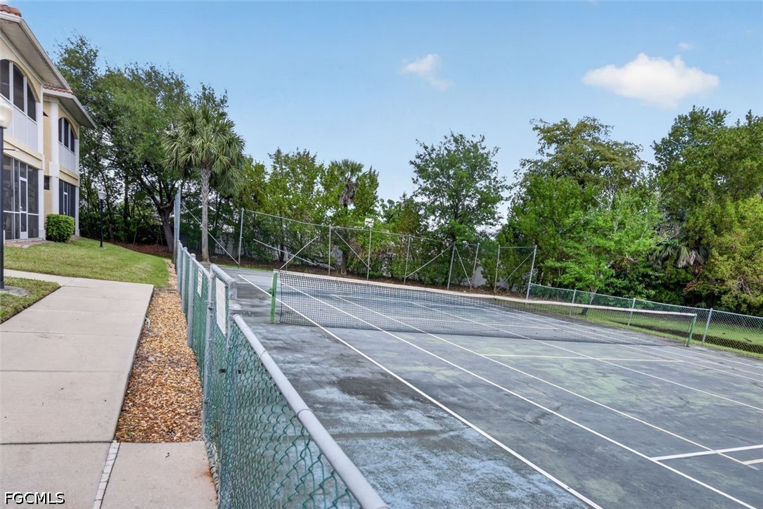 2 Bed Condominium for Sale in Maple Gardens, photo 31