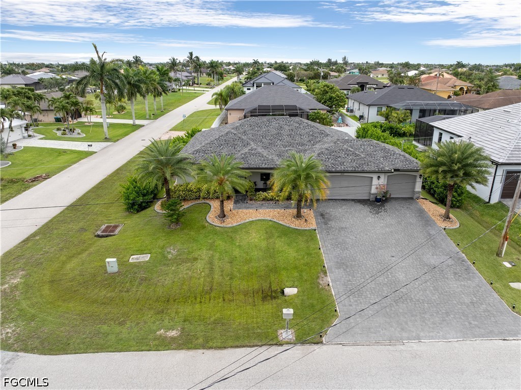 4 Bed SingleFamilyResidence for Sale in Cape Coral, photo 31