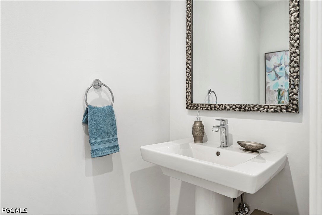 3 Bed Condominium for Sale in Naples, photo 31