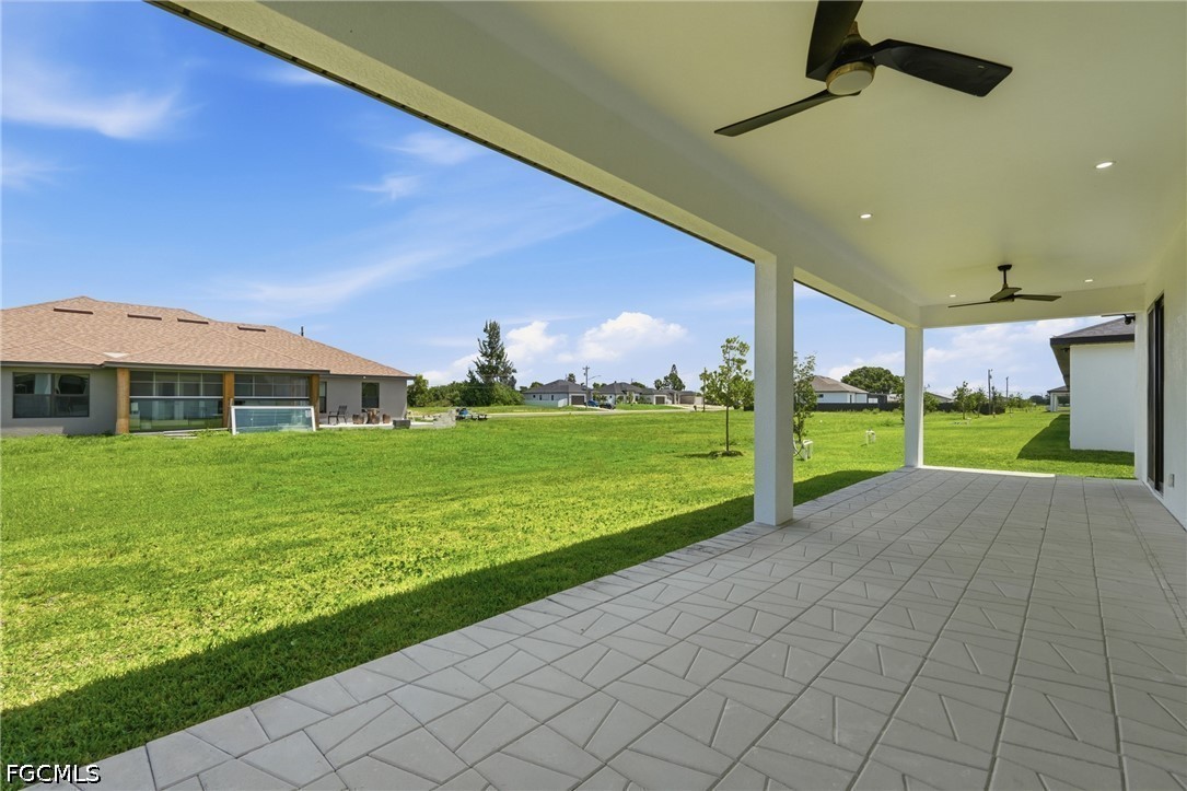 3 Bed SingleFamilyResidence for Sale in Cape Coral, photo 31