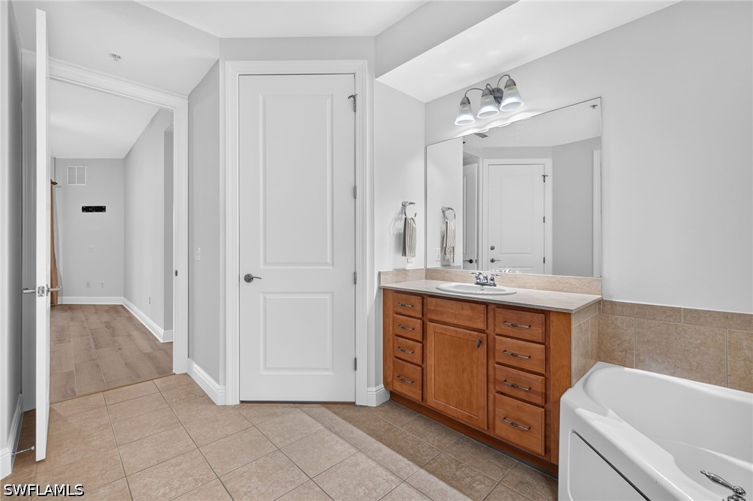2 Bed Condominium for Sale in Estero, photo 31
