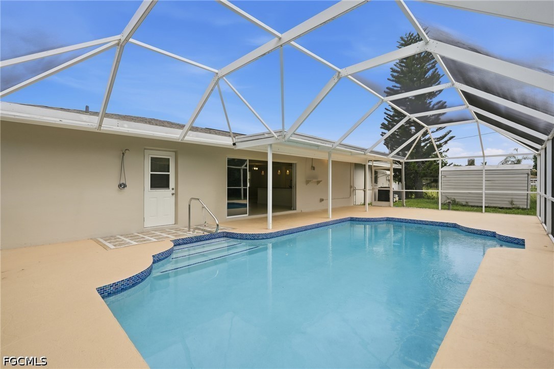 2 Bed Pool Home for Sale in Fort Myers Villas, photo 31