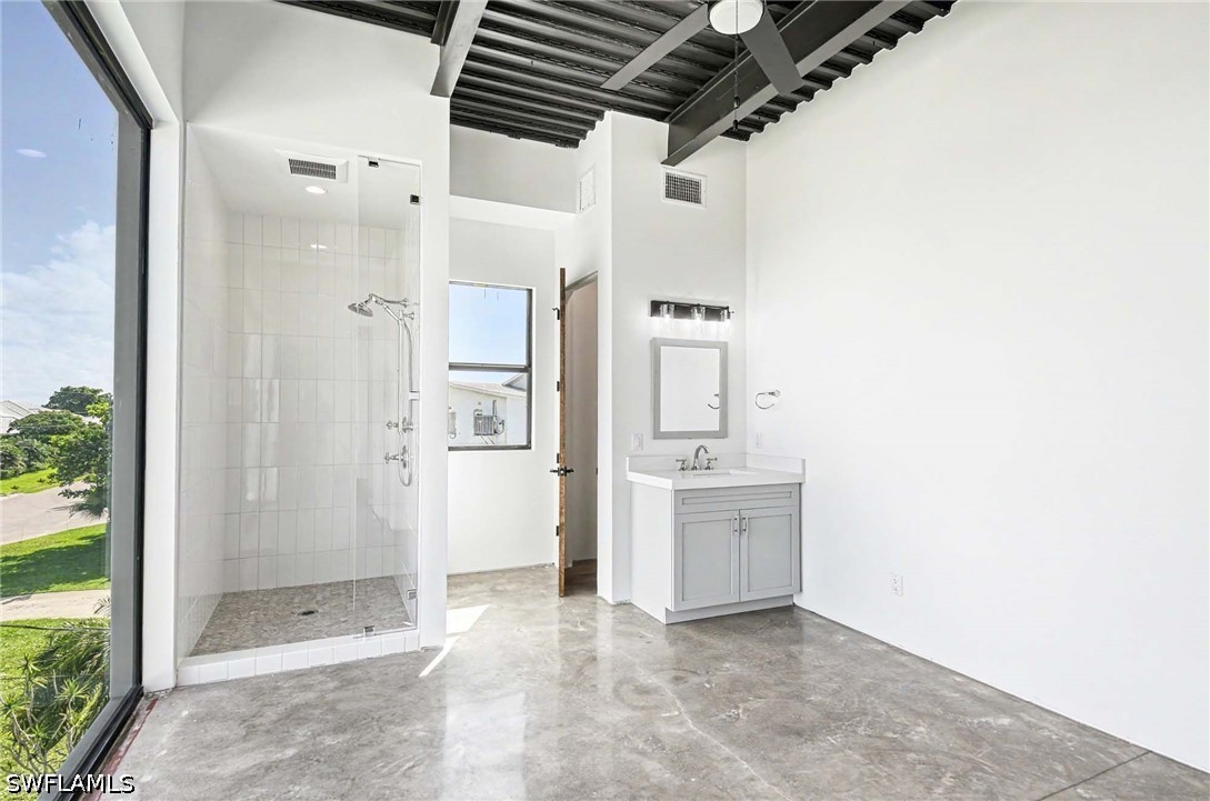3 Bed Pool Home for Sale in Isles Of Capri, photo 31