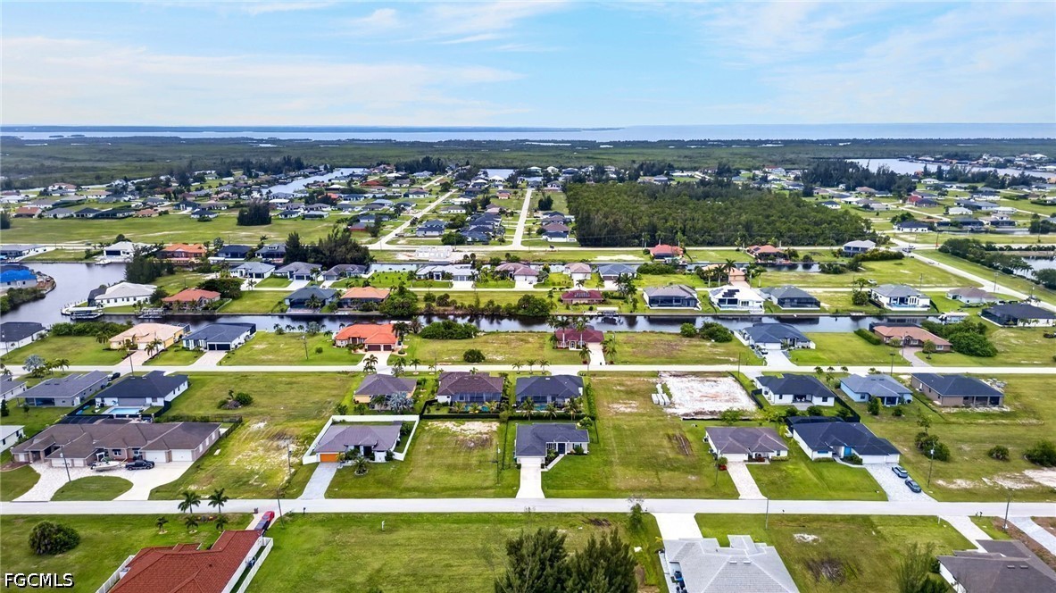 3 Bed SingleFamilyResidence for Sale in Cape Coral, photo 31