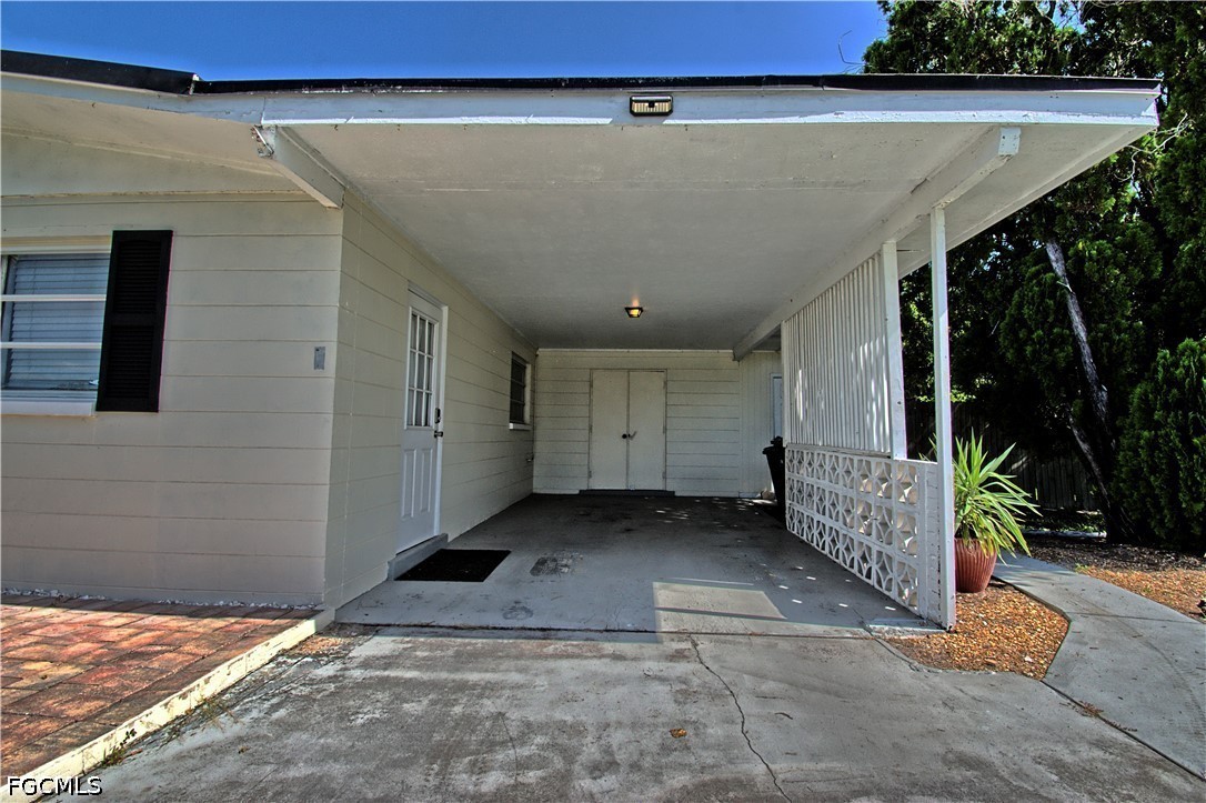 2 Bed SingleFamilyResidence for Sale in Fort Myers, photo 31