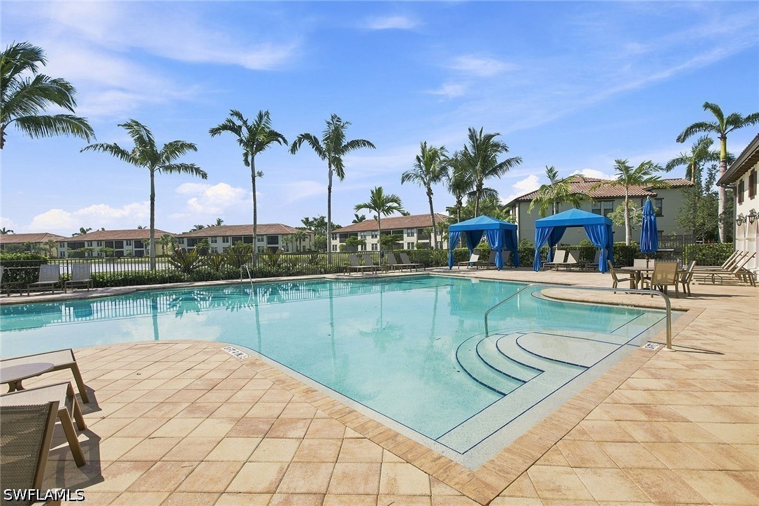 2 Bed Waterfront Home for Sale in Naples, photo 31