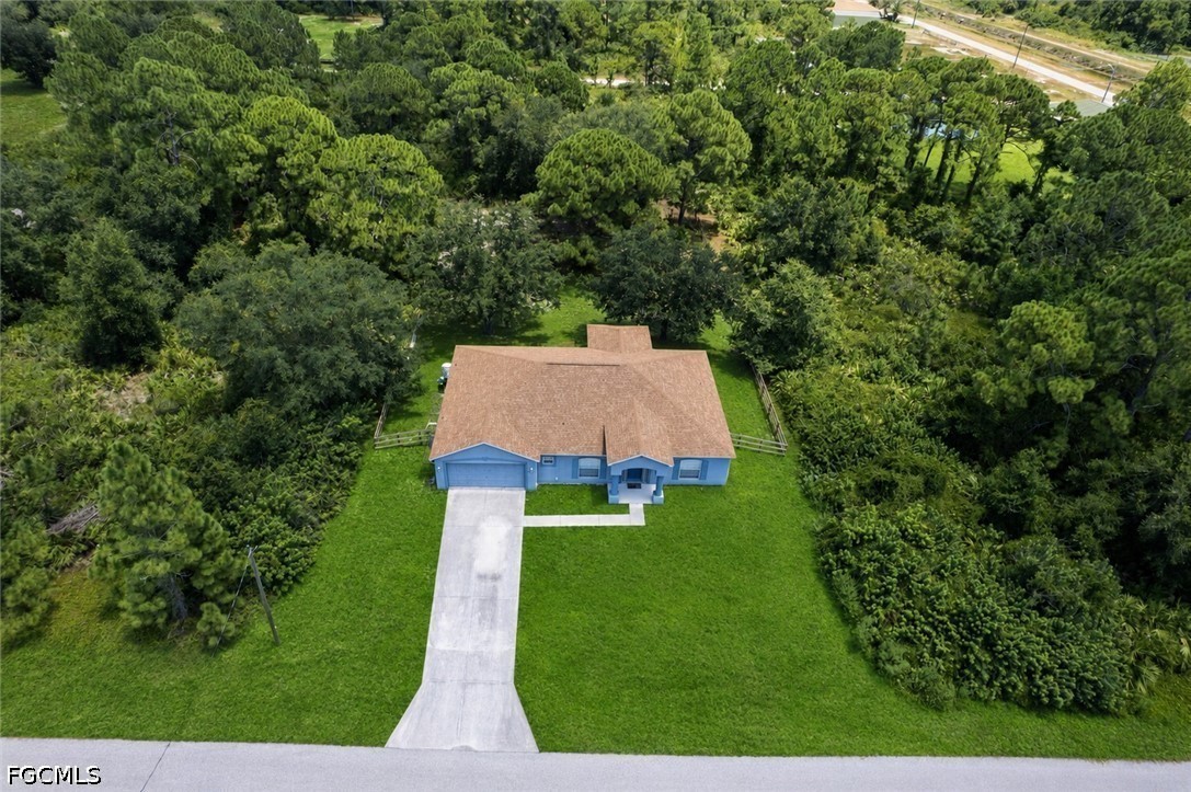 3 Bed SingleFamilyResidence for Sale in Lehigh Acres, photo 31