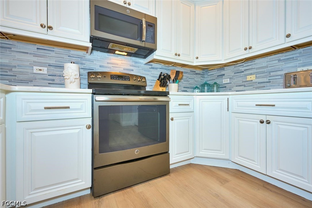 2 Bed Waterfront Home for Sale in Fort Myers, photo 31