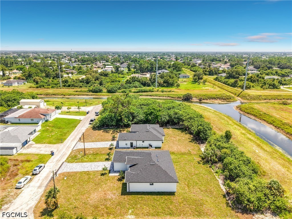 3 Bed Waterfront Home for Sale in Lehigh Acres, photo 31