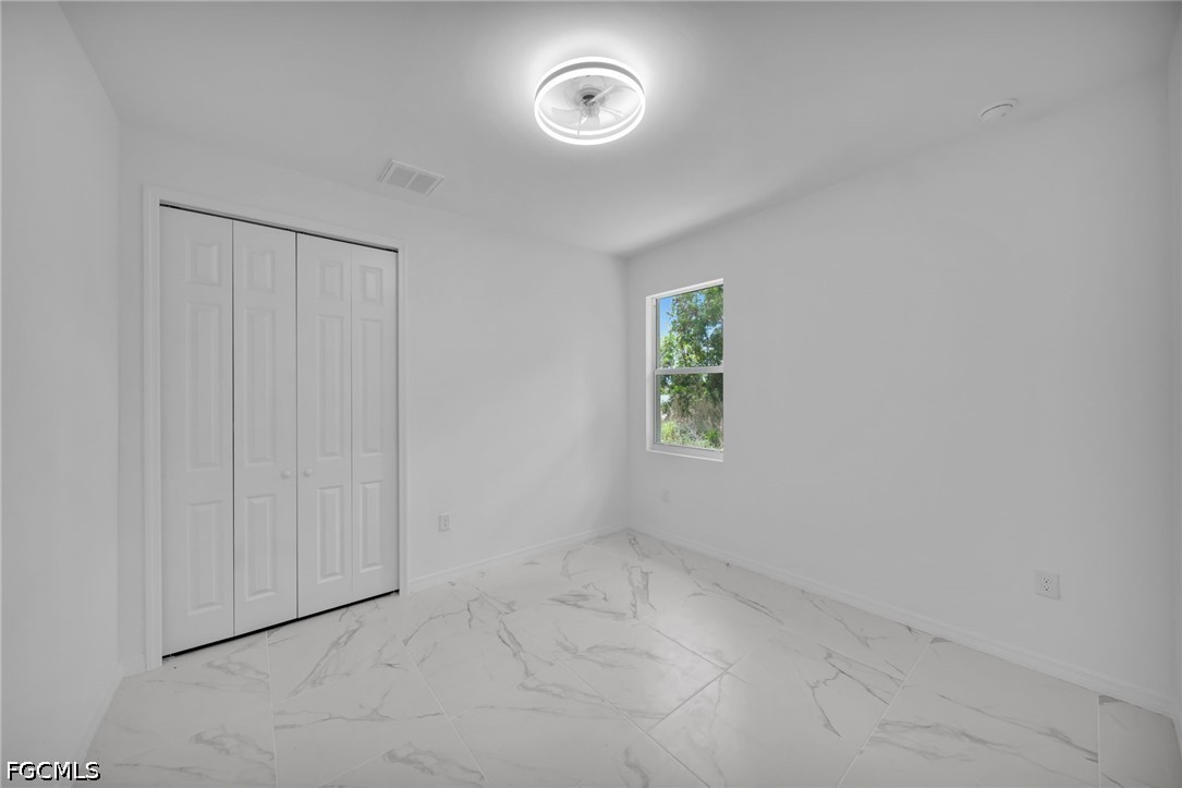 3 Bed SingleFamilyResidence for Sale in Lehigh Acres, photo 31