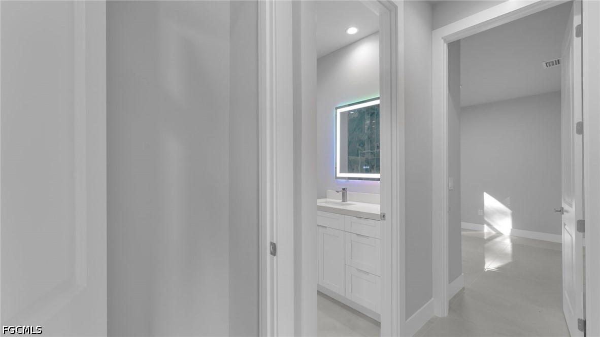 3 Bed SingleFamilyResidence for Sale in Lehigh Acres, photo 31