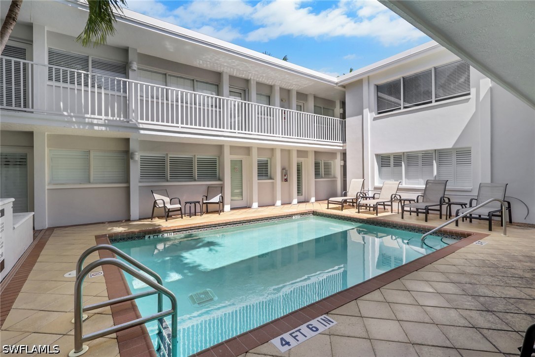 2 Bed Condominium for Sale in Naples, photo 31