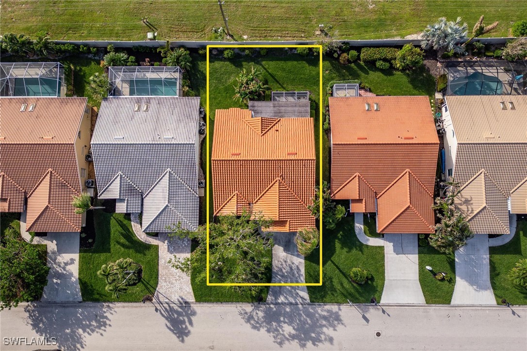 3 Bed SingleFamilyResidence for Sale in Kelly Greens, FL — photo 32