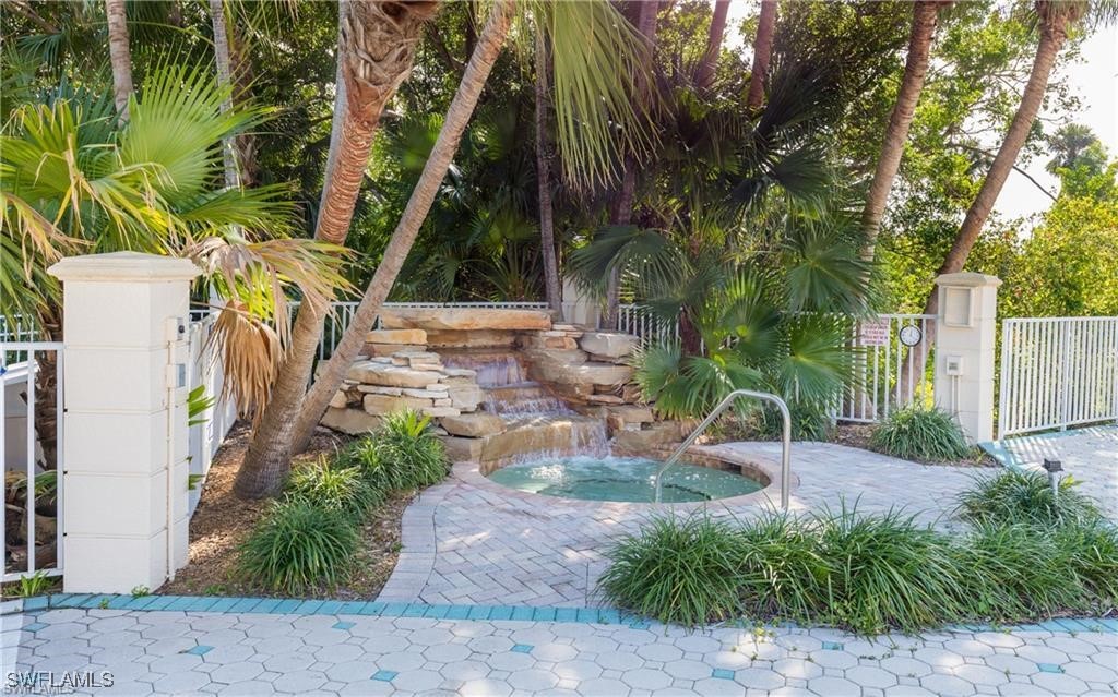 2 Bed Condominium for Sale in Clubhouse Villas, FL, $219,900 — photo 32