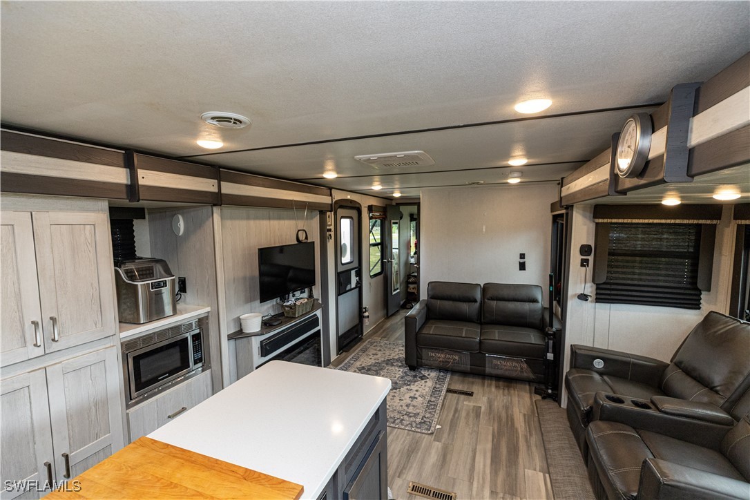 3 Bed SingleFamilyResidence for Sale in North Fort Myers, FL — photo 32