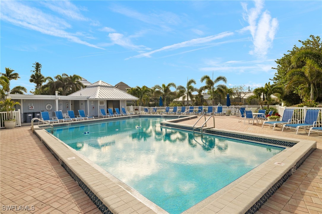 2 Bed Waterfront Home for Sale in Captiva, FL, $899,000 — photo 32