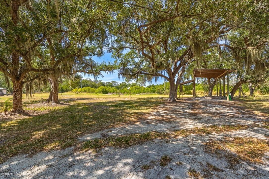 3 Bed SingleFamilyResidence for Sale in North Fort Myers, photo 32