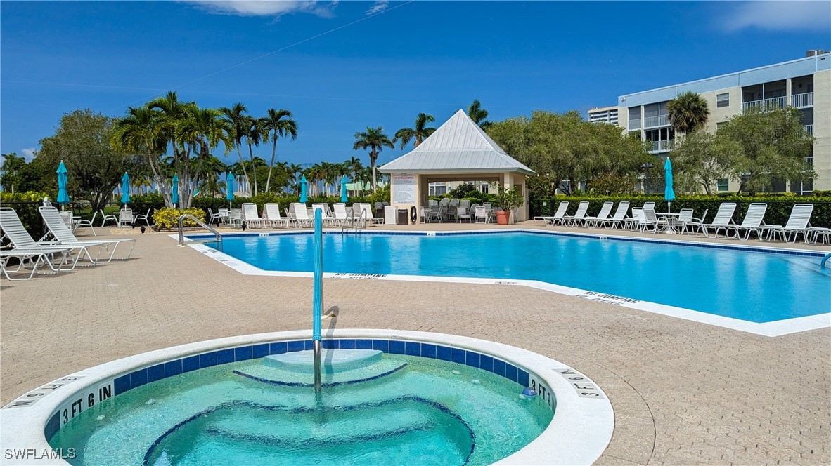 2 Bed Pool Home for Sale in Sands Of Marco, photo 32