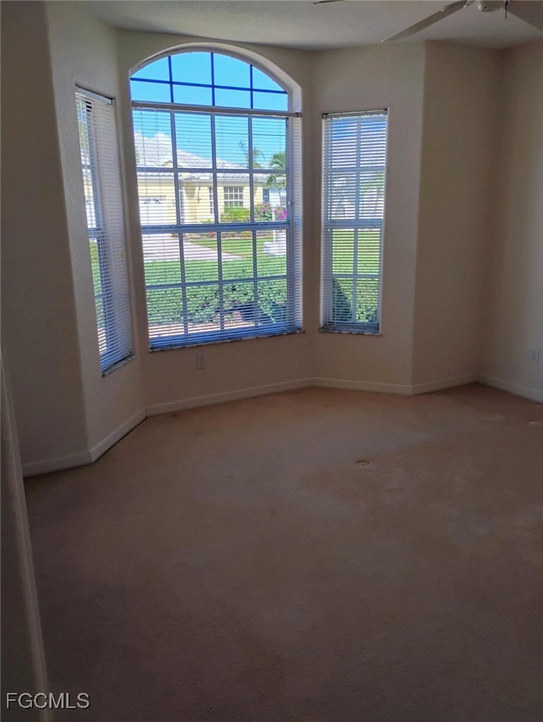 3 Bed SingleFamilyResidence for Sale in Seminole, FL — photo 32