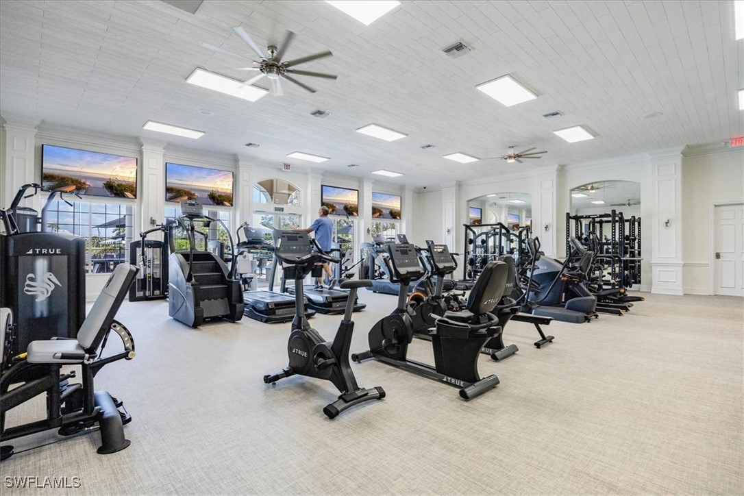 2 Bed Condominium for Sale in Naples, photo 32