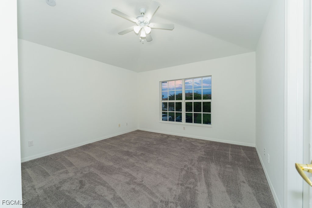 3 Bed Townhouse for Sale in Lakewood Village, photo 32