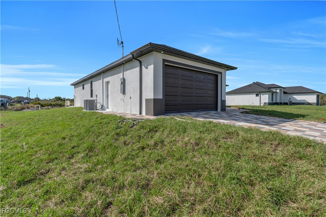 3 Bed SingleFamilyResidence for Sale in Lehigh Acres, photo 32