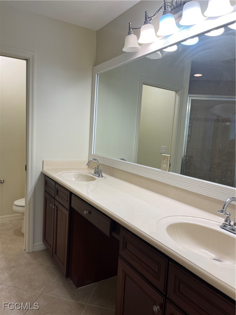 4 Bed Townhouse for Sale in Colonnade At Forum, FL, $285,000 — photo 32